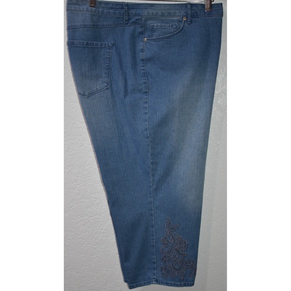 Gloria Vanderbilt Jeans Capri 18W All Around Slimming Effect Embroidered Stretch - Picture 13 of 16